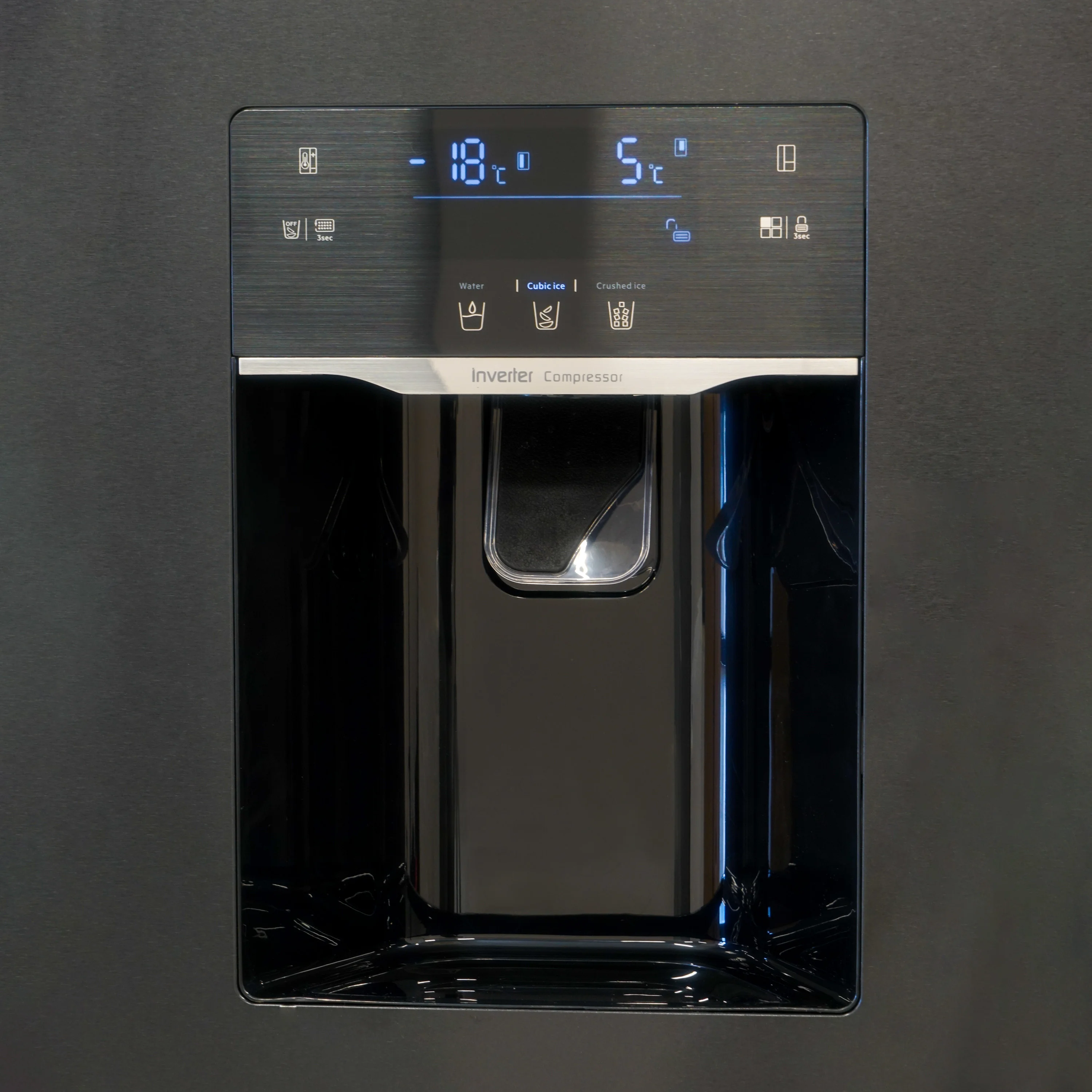 548L Plumbed Side By Side Refrigerator Product Image